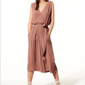 Aritzia Babaton maximillian jumpsuit rust size med